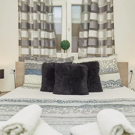 Muminovic Apartamento *